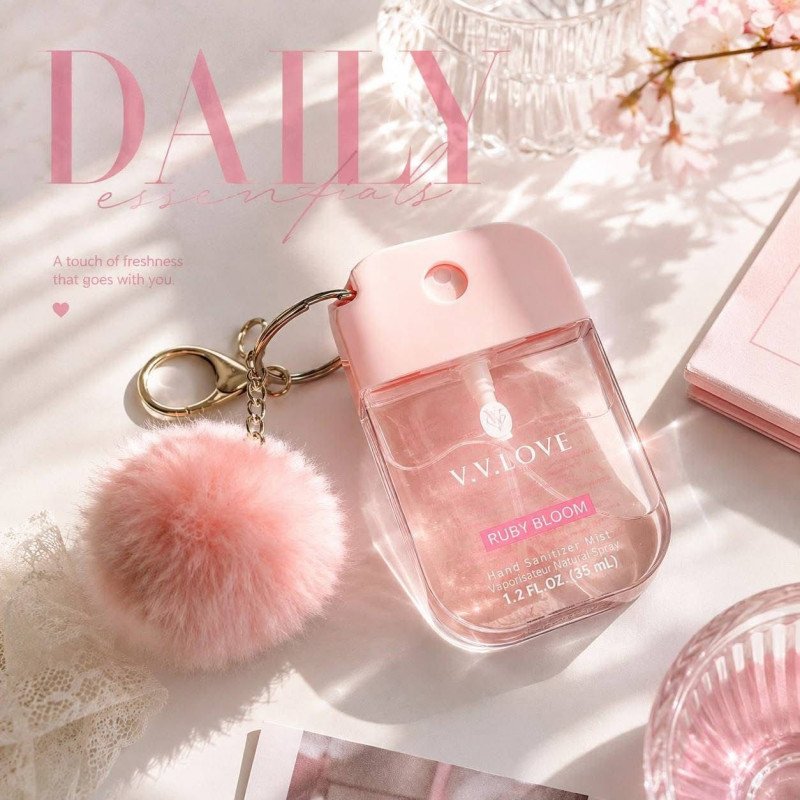 VV Love Hand Sanitizer Mist Avec Pompon 35ml