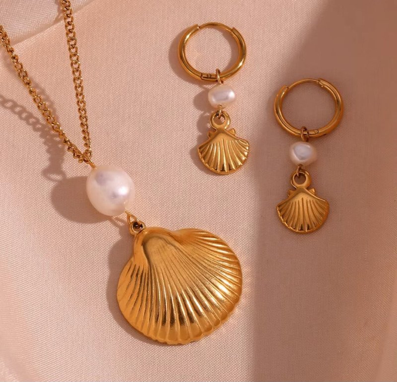 Colier ( Chaine + Boucle D'oreille )